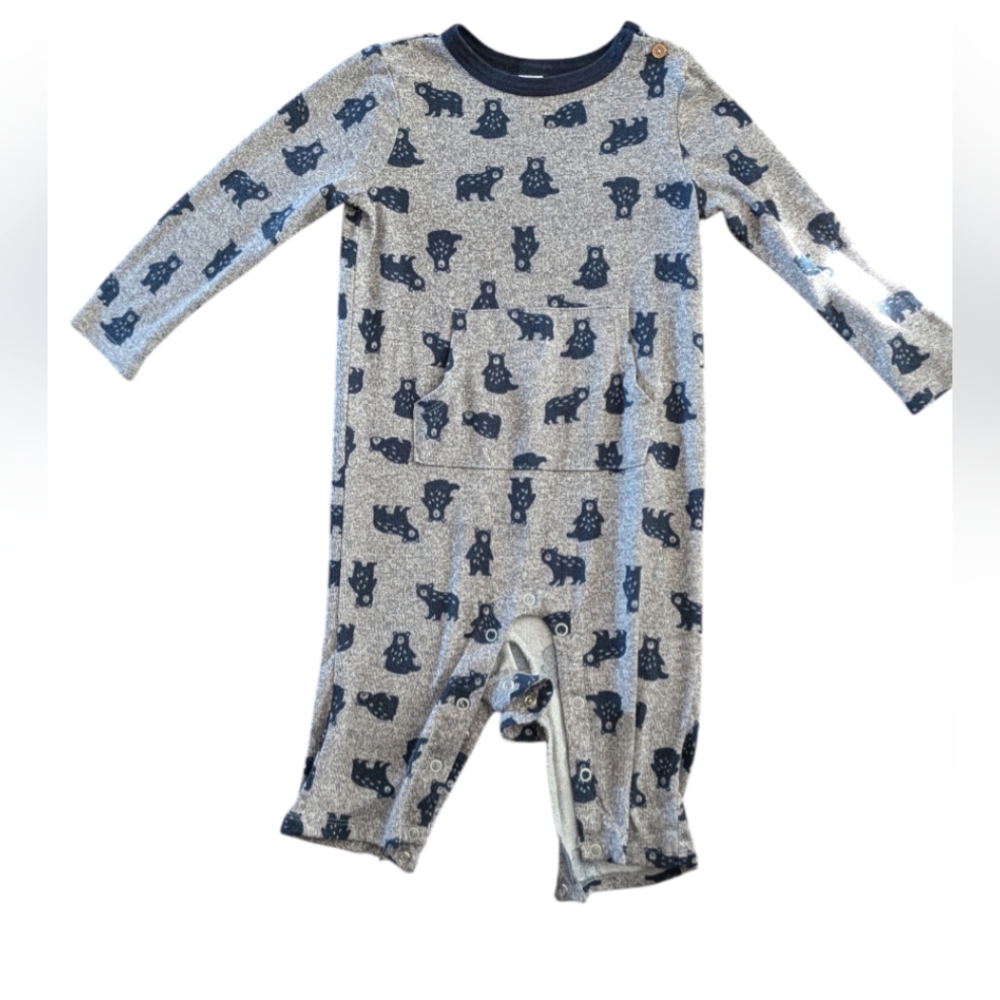 🍼 4 for $10 One piece soft baby pajamas 18-24 mo